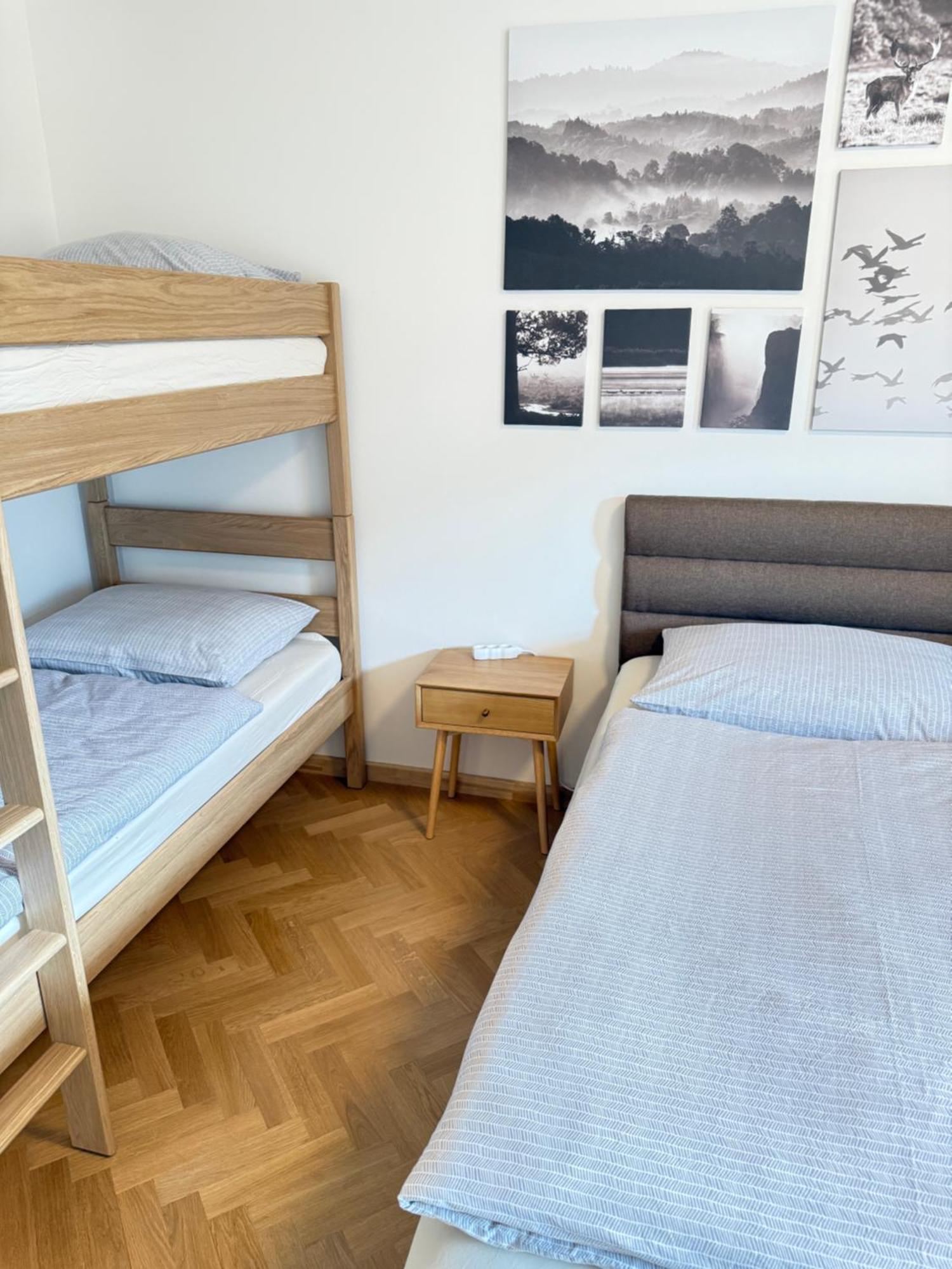 Familyvilla, New 4 Luxury Big Apartments, Parking 프라하 외부 사진
