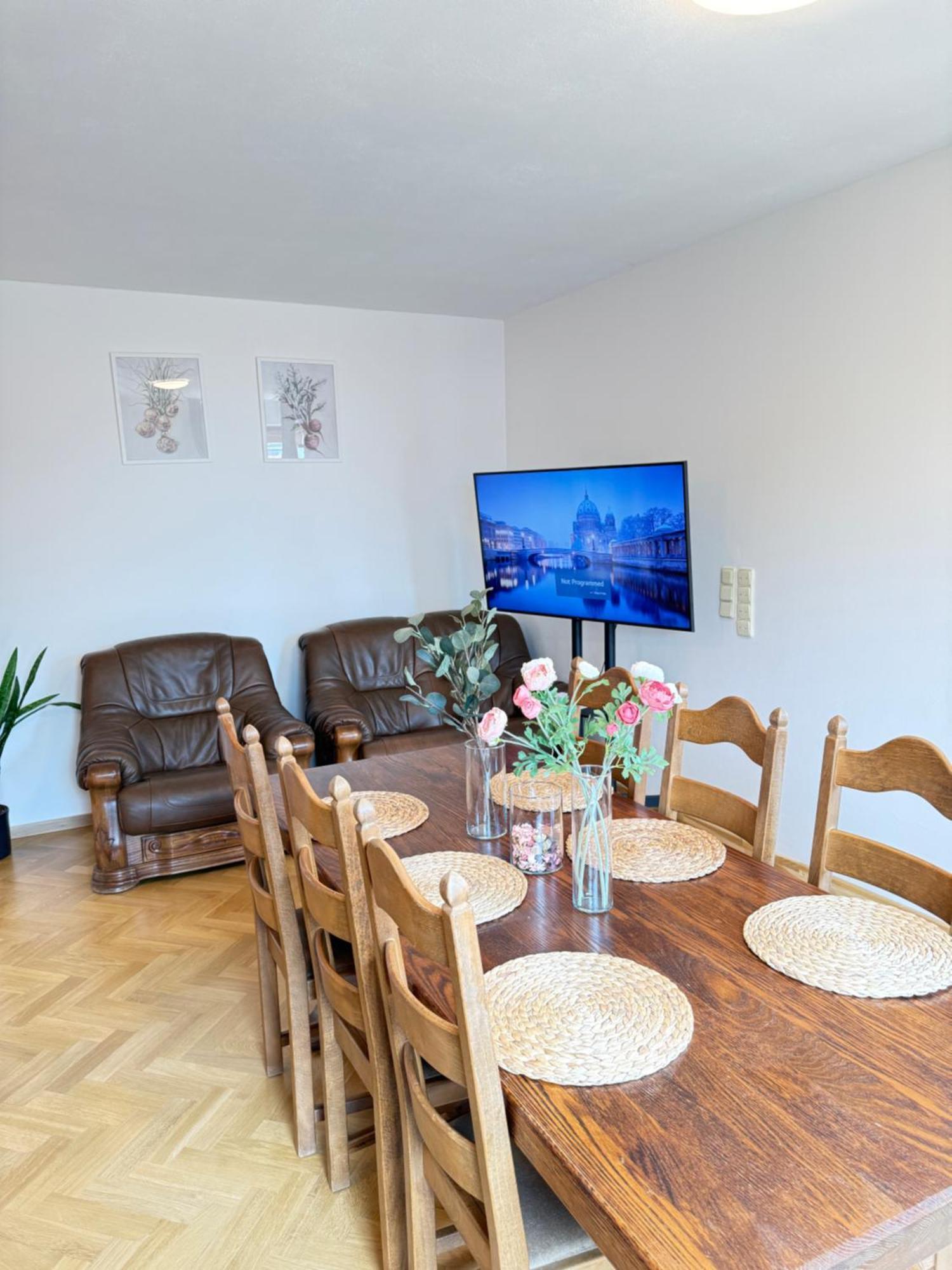 Familyvilla, New 4 Luxury Big Apartments, Parking 프라하 외부 사진