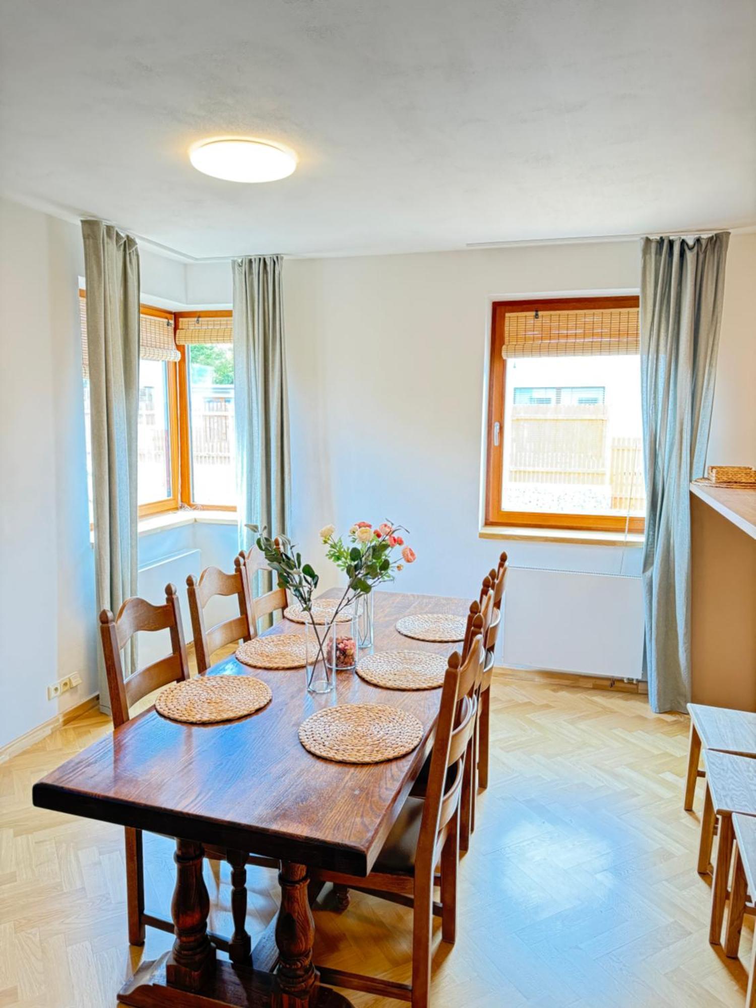 Familyvilla, New 4 Luxury Big Apartments, Parking 프라하 외부 사진