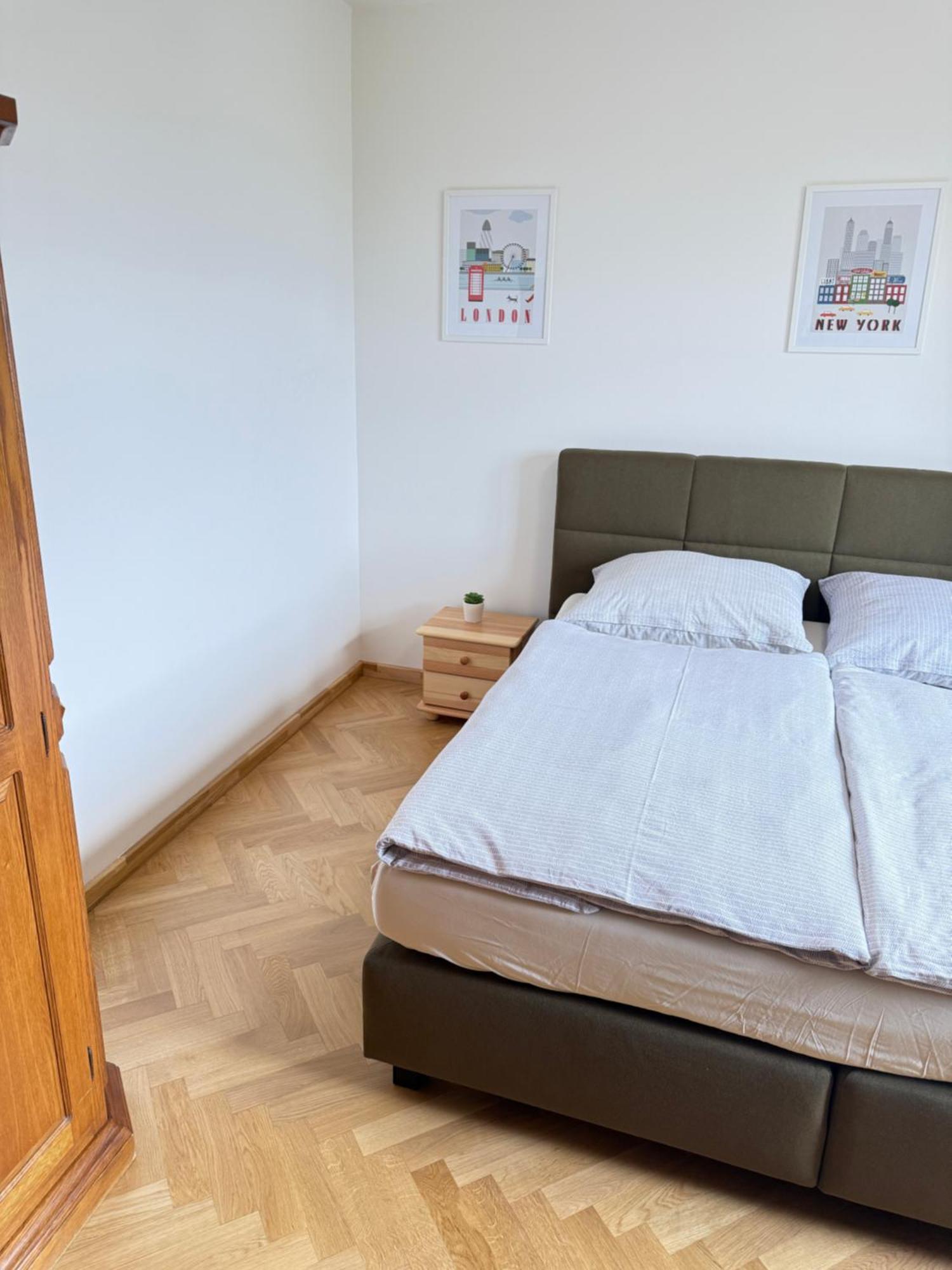 Familyvilla, New 4 Luxury Big Apartments, Parking 프라하 외부 사진