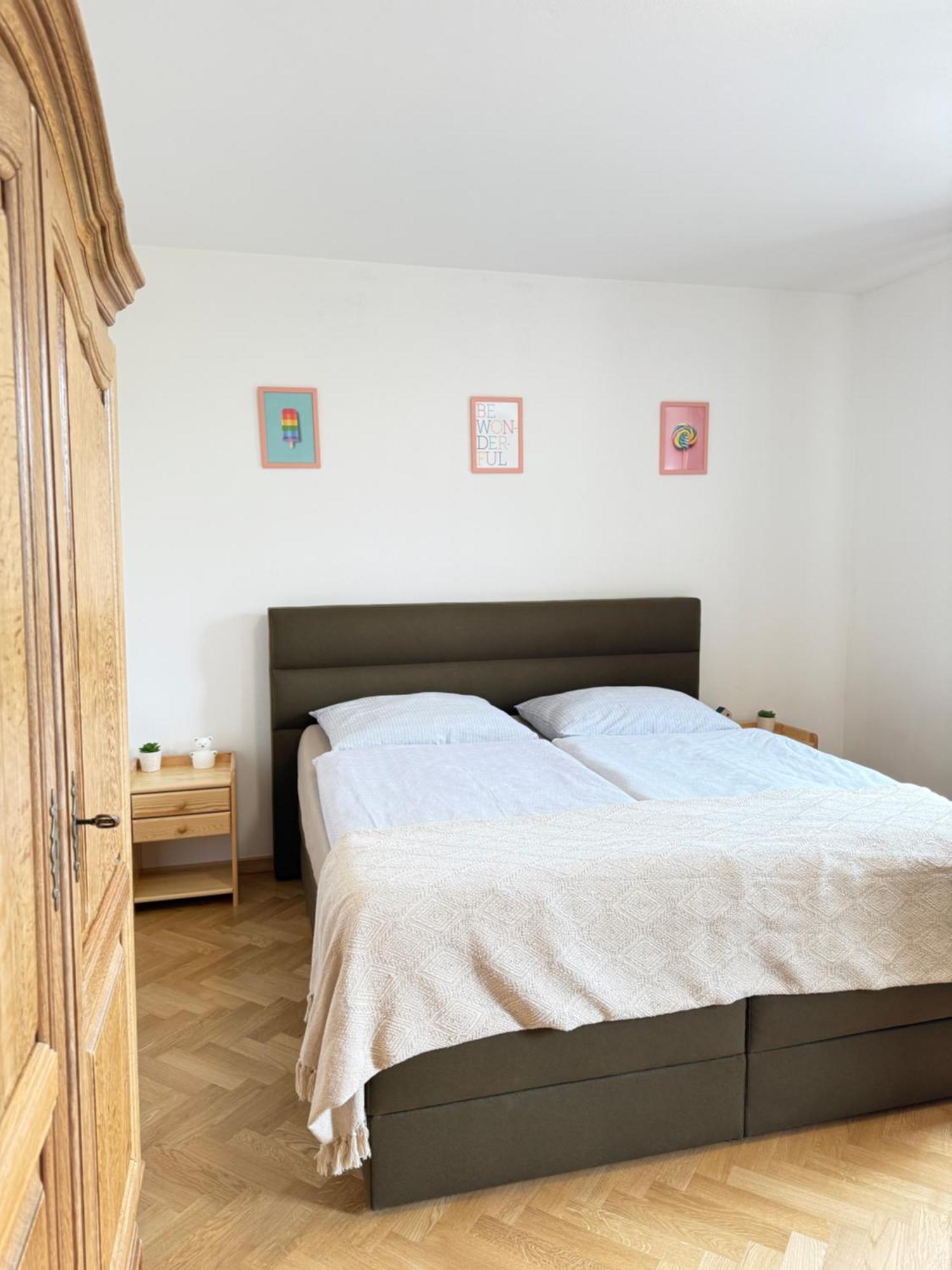 Familyvilla, New 4 Luxury Big Apartments, Parking 프라하 외부 사진