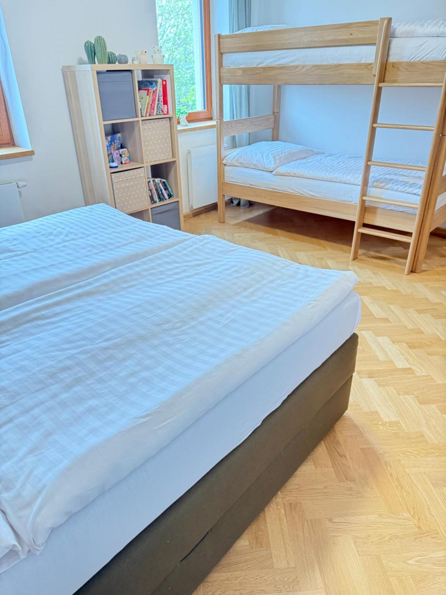 Familyvilla, New 4 Luxury Big Apartments, Parking 프라하 외부 사진