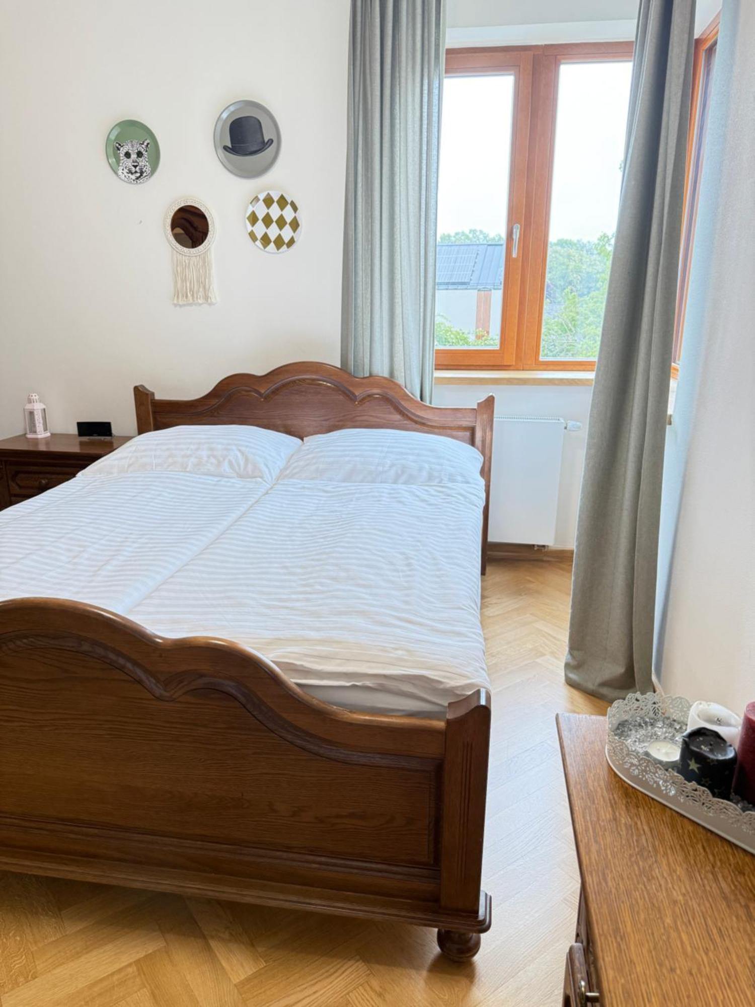 Familyvilla, New 4 Luxury Big Apartments, Parking 프라하 외부 사진