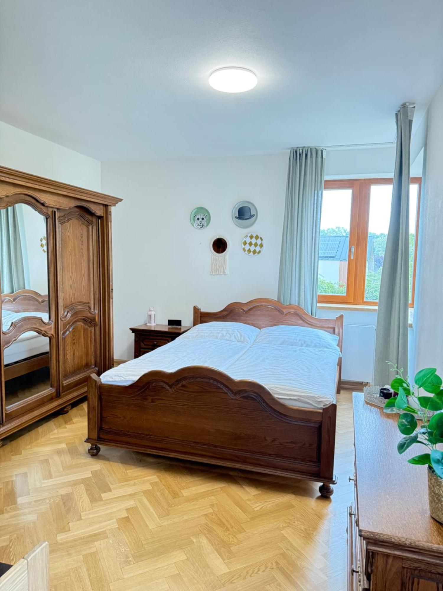 Familyvilla, New 4 Luxury Big Apartments, Parking 프라하 외부 사진