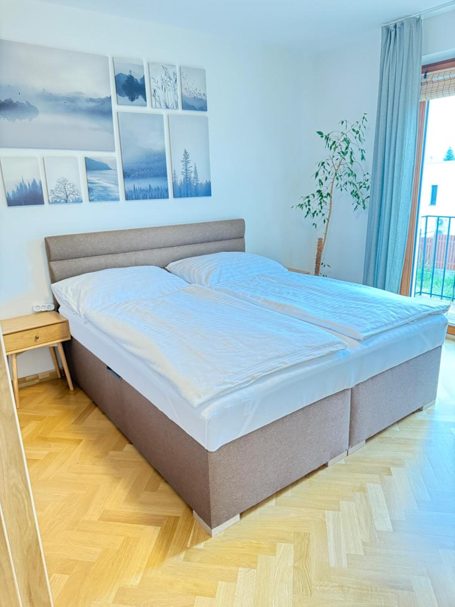Familyvilla, New 4 Luxury Big Apartments, Parking 프라하 외부 사진